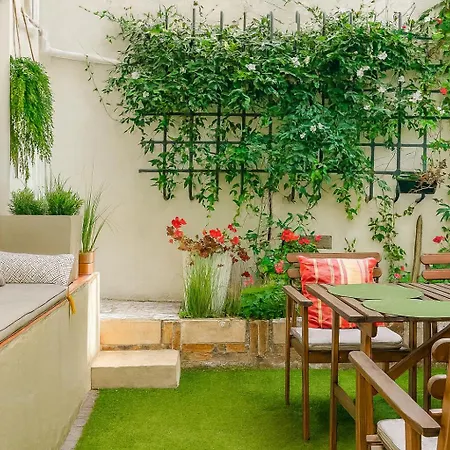 בית הארחה Retromirabeau - & De Charme - Localisation Premium נרבון