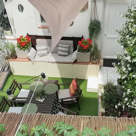 Гостевой дом Retromirabeau - & De Charme - Localisation Premium 4*